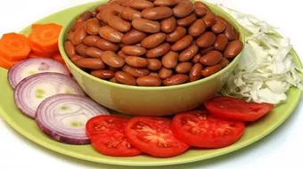 عمل الفول المعلب