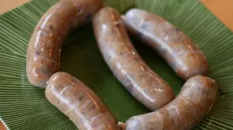 عمل نقانق الدجاج