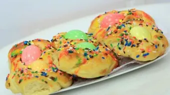 عمل حلويات شم النسيم