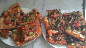 طريقة البيتزا باللحم