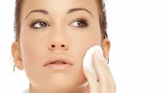 طرق لإزالة حبوب الوجه