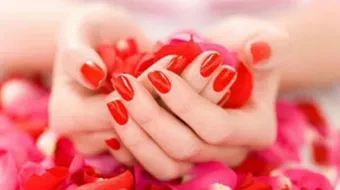 خلطات لتطويل الأظافر