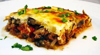 طريقة المسقعة بالبطاطس والباذنجان