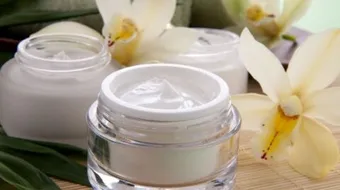 مواد طبيعية لتبيض البشرة