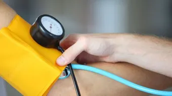 معدل ضغط الدم الطبيعي حسب العمر