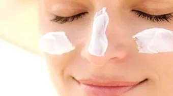 من طرق حماية البشرة