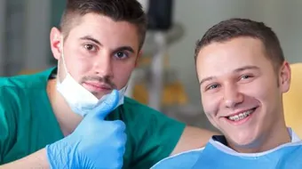 تركيب تقويم الأسنان