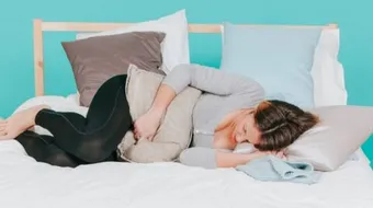 ألم قبل الدورة بيوم