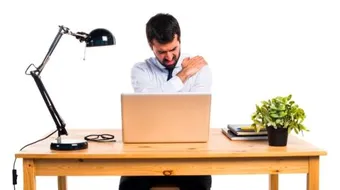 ألم في الكتف الأيسر