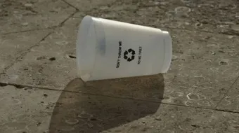 إعادة تدوير البلاستيك