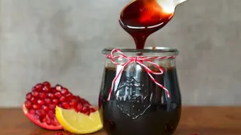 عمل دبس الرمان