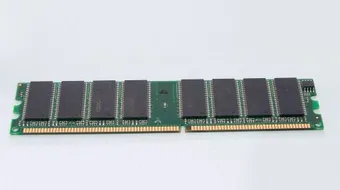 مميزات ذاكرة الوصول العشوائي