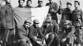 بحث حول مؤتمر الصومام