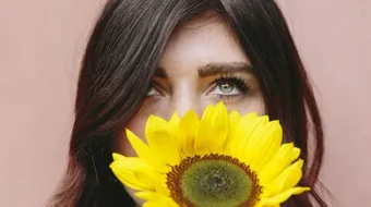 حكم عن العيون