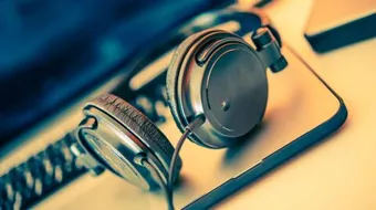 حكم سماع الاغاني في رمضان