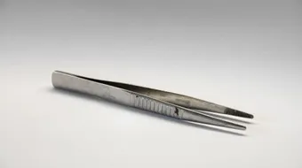 حكم إزالة الشعر مابين الحاجبين