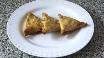 طريقة عجينة السمبوسة في البيت