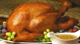 عمل الديك الرومي في الفرن