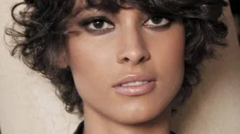 طريقة تجعيد الشعر القصير