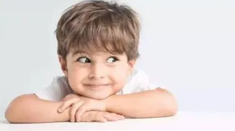 علامات الذكاء عند الأطفال بعمر السنتين