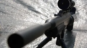 صناعة كاتم الصوت