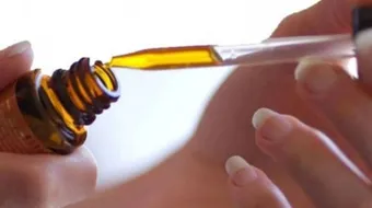 زيوت لتفتيح البشرة