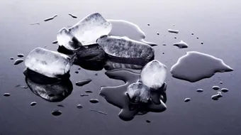 أضرار الثلج للوجه