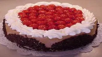 خطوات تزيين التورتة