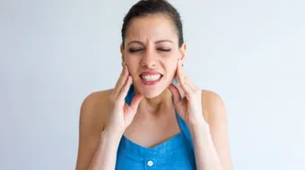 أعراض التهاب مفصل الفك