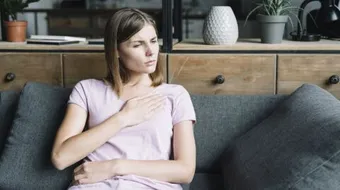 أعراض سرطان الثدي في مراحله الأولى