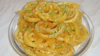 مقادير وطريقة عمل الزلابية العراقية