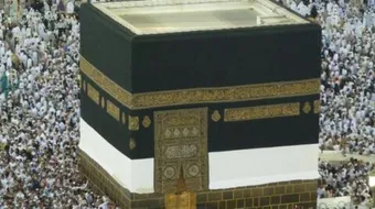 الملائكه تنزل على الكعبه !