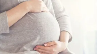 ظهور حبوب على الجسم أثناء الحمل