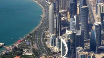 مساحة قطر وعدد سكانها