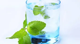 فوائد ماء النعناع