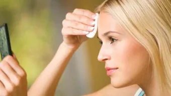 فوائد الفازلين للوجه قبل النوم