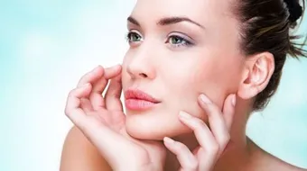 فوائد خشب الصندل للبشرة