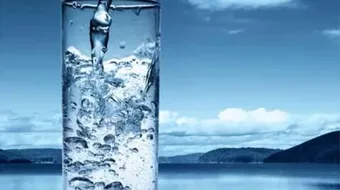 فوائد الماء قبل النوم