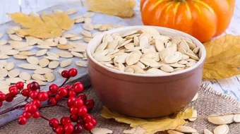 فوائد حب القرع الأبيض