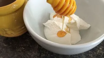 فوائد الزبادي والعسل للبشرة