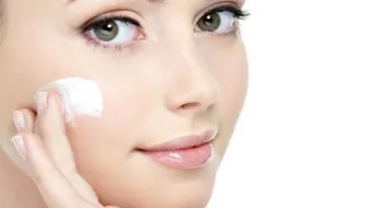 أفضل كريم تفتيح الوجه