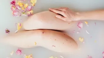 أفضل طريقة لإزالة سواد الركب