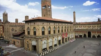 مدينة بولونيا