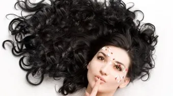 الفرق بين الكيراتين والبروتين والكولاجين للشعر