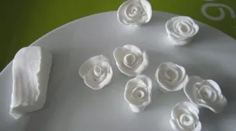 أسهل طريقة لعمل عجينة السكر