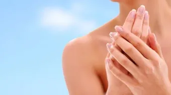 أسرع طريقة لتبييض اليدين