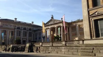 أول متحف في العالم