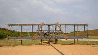 أول من حاول الطيران في التاريخ