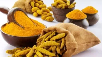 أضرار شرب الكركم