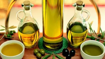 أهمية زيت الزيتون للشعر